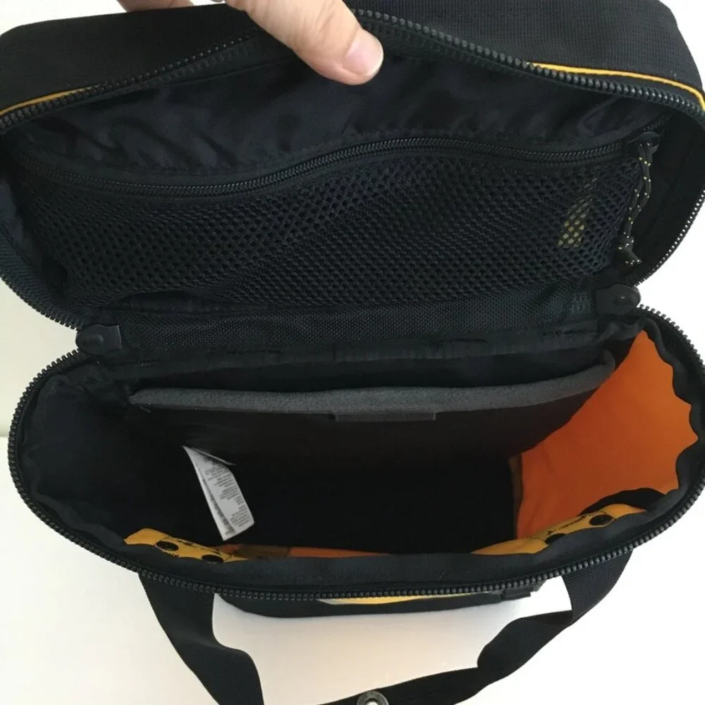 The North Face Backpack Yellow 14L Explore Fusebox Excellent pre-owned condition